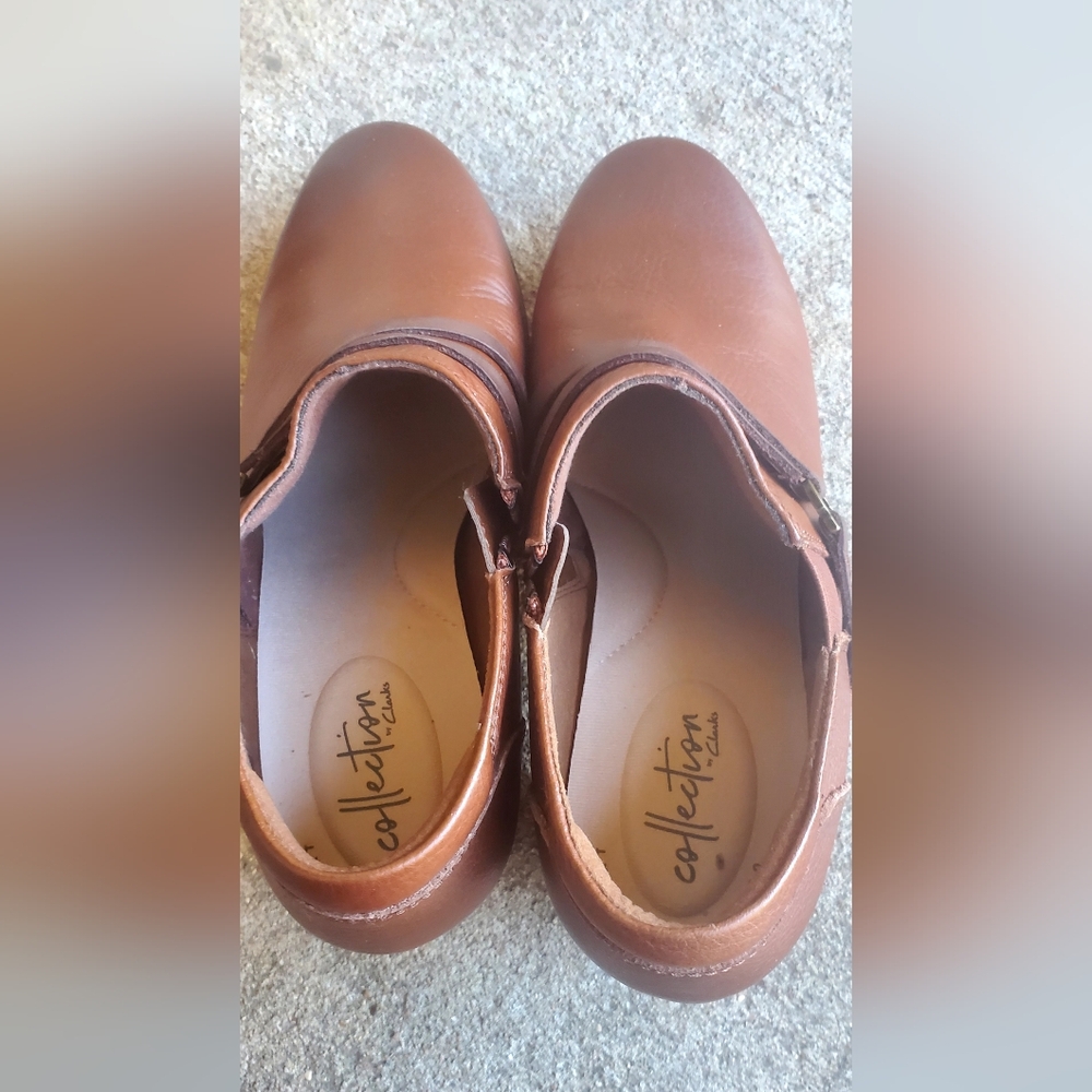 New Size 8 Clark's Leather Heeled Bootie - Picture 7 of 15